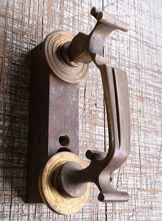 イギリス アンティーク 真鍮製ドアノッカー 10677