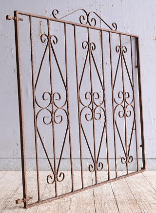 イギリスアンティーク アイアンフェンス ゲート柵 ガーデニング 10798