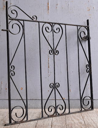 イギリスアンティーク アイアンフェンス ゲート柵 ガーデニング 10821