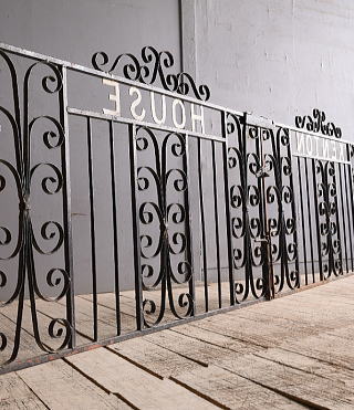 イギリスアンティーク アイアンフェンス ゲート柵 ガーデニング 10850