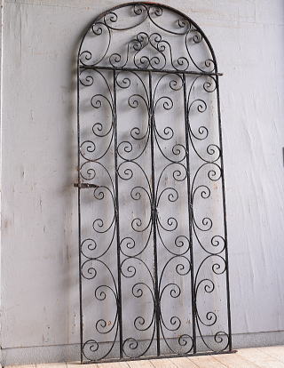 イギリスアンティーク アイアンフェンス ゲート柵 ガーデニング 10851