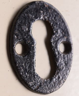 イギリス アンティーク 鋳物製　鍵穴プレート 建具金物  10934