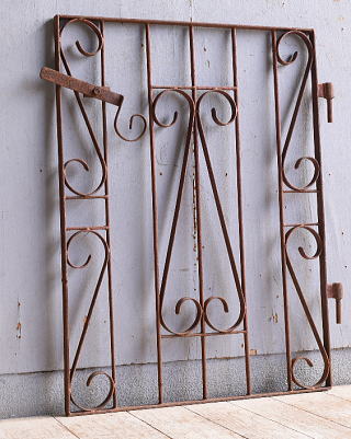 イギリスアンティーク アイアンフェンス ゲート柵 ガーデニング 10962