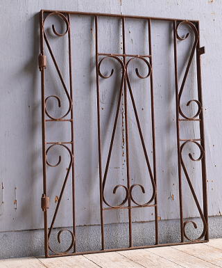 イギリスアンティーク アイアンフェンス ゲート柵 ガーデニング 10963