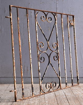 イギリスアンティーク アイアンフェンス ゲート柵 ガーデニング 10967