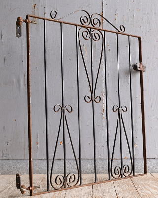 イギリスアンティーク アイアンフェンス ゲート柵 ガーデニング 10988