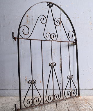 イギリスアンティーク アイアンフェンス ゲート柵 ガーデニング 11087