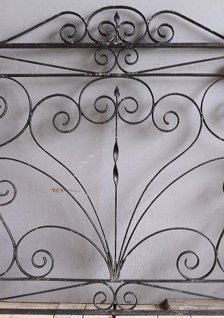 イギリスアンティーク アイアンフェンス ゲート柵 ガーデニング 11092