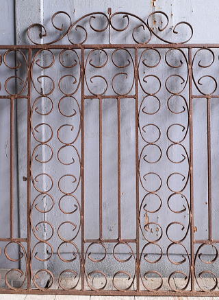 イギリスアンティーク アイアンフェンス ゲート柵 ガーデニング 11180