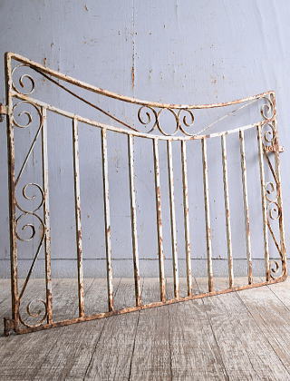 イギリスアンティーク アイアンフェンス ゲート柵 ガーデニング 12741