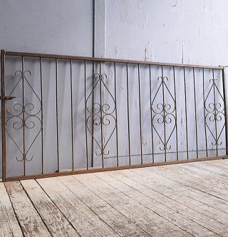 イギリスアンティーク アイアンフェンス ゲート柵 ガーデニング 11349