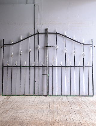 イギリスアンティーク アイアンフェンス ゲート柵 ガーデニング 11372