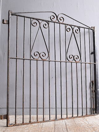 イギリスアンティーク アイアンフェンス ゲート柵 ガーデニング 11671