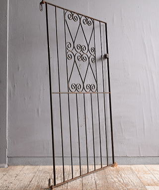 イギリスアンティーク アイアンフェンス ゲート柵 ガーデニング 11701