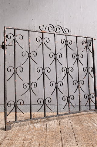 イギリスアンティーク アイアンフェンス ゲート柵 ガーデニング 12003