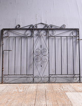 イギリスアンティーク アイアンフェンス ゲート柵 ガーデニング 12330