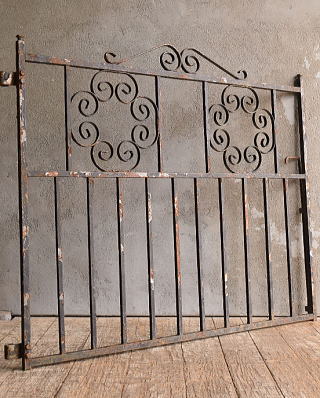 イギリスアンティーク アイアンフェンス ゲート柵 ガーデニング 13119