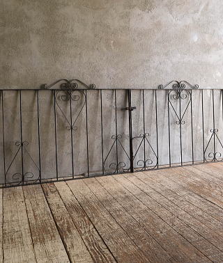 イギリスアンティーク アイアンフェンス ゲート柵 ガーデニング 13213