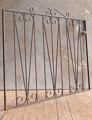 イギリスアンティーク アイアンフェンス ゲート柵 ガーデニング 13261