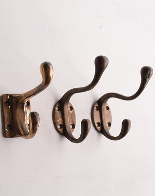イギリス アンティーク　真鍮製コートフック×3　13307