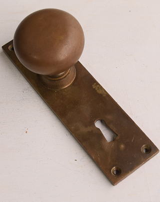 イギリス アンティーク 真鍮 ドアノブ　建具金物 取っ手　13316