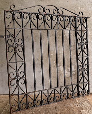 イギリスアンティーク アイアンフェンス ゲート柵 ガーデニング 13391