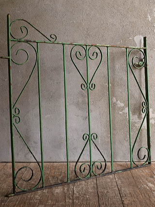 イギリスアンティーク アイアンフェンス ゲート柵 ガーデニング 13404