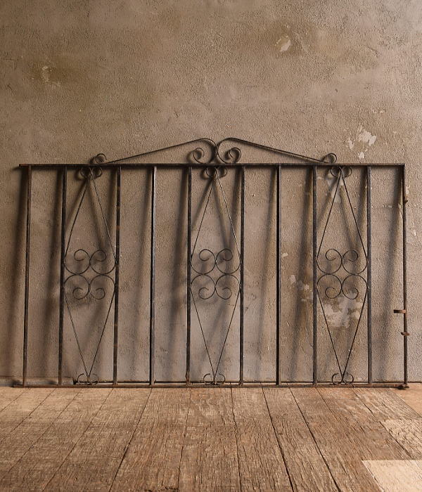 イギリスアンティーク アイアンフェンス ゲート柵 ガーデニング 13432