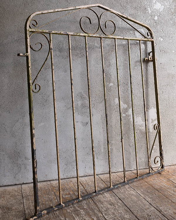 イギリスアンティーク アイアンフェンス ゲート柵 ガーデニング 13457