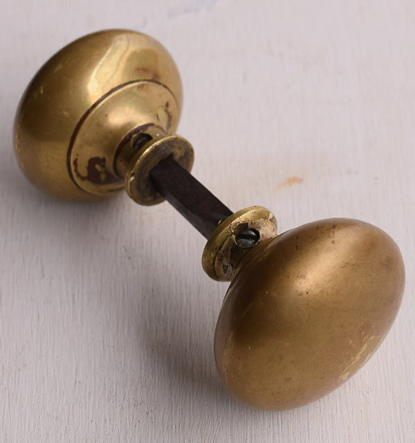 イギリス アンティーク 真鍮製 ドアノブ 建具金物 握り玉 13523