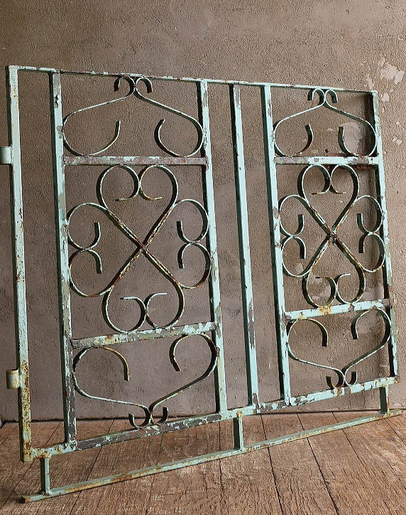 イギリスアンティーク アイアンフェンス ゲート柵 ガーデニング 13537