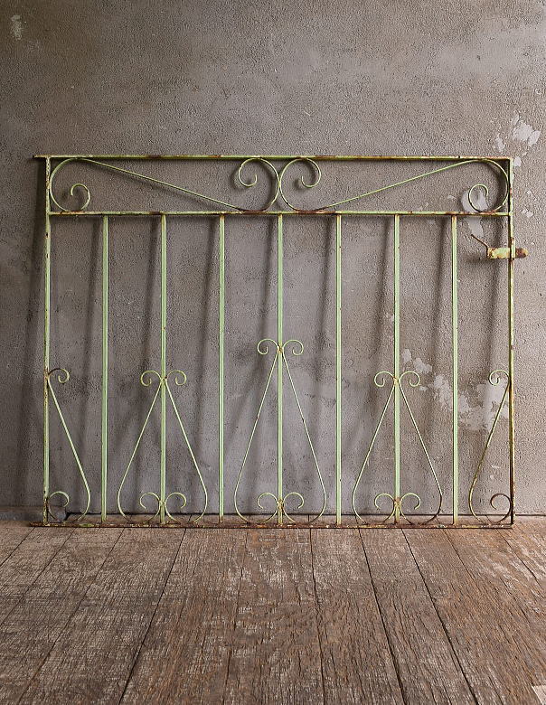 イギリスアンティーク アイアンフェンス ゲート柵 ガーデニング 13541