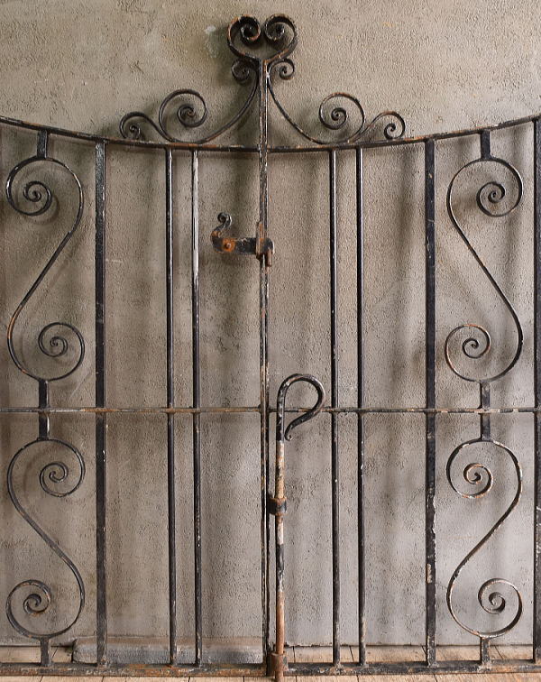 イギリスアンティーク アイアンフェンス ゲート柵 ガーデニング 13545