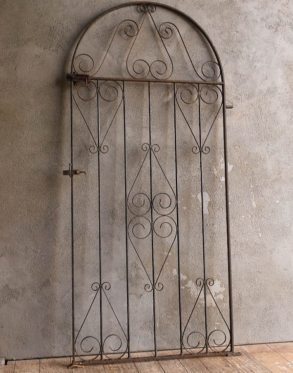 イギリスアンティーク アイアンフェンス ゲート柵 ガーデニング 13552