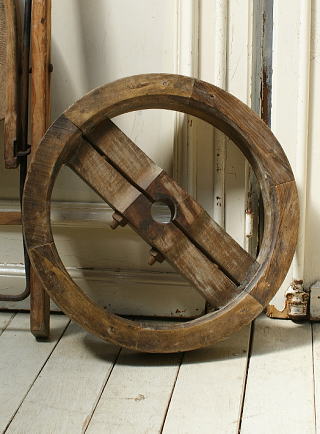 イギリス アンティーク 木製 車輪 ガーデンオーナメント 3122