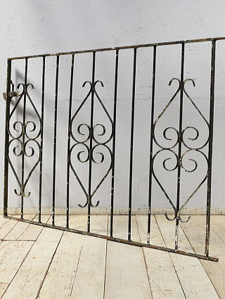 イギリスアンティーク アイアンフェンス ゲート柵 ガーデニング 12712